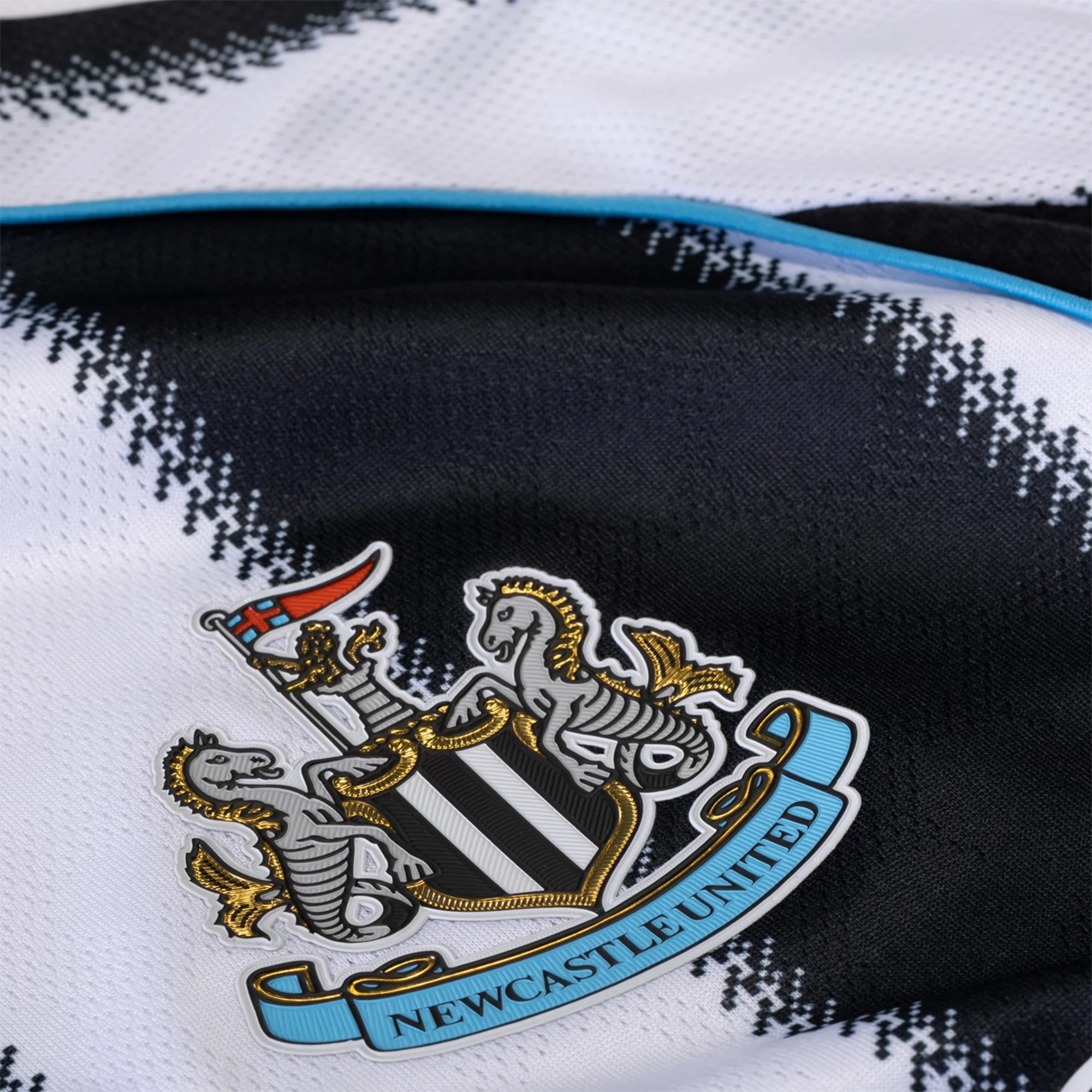 NEWCASTLE United 25/26 Home Jersey